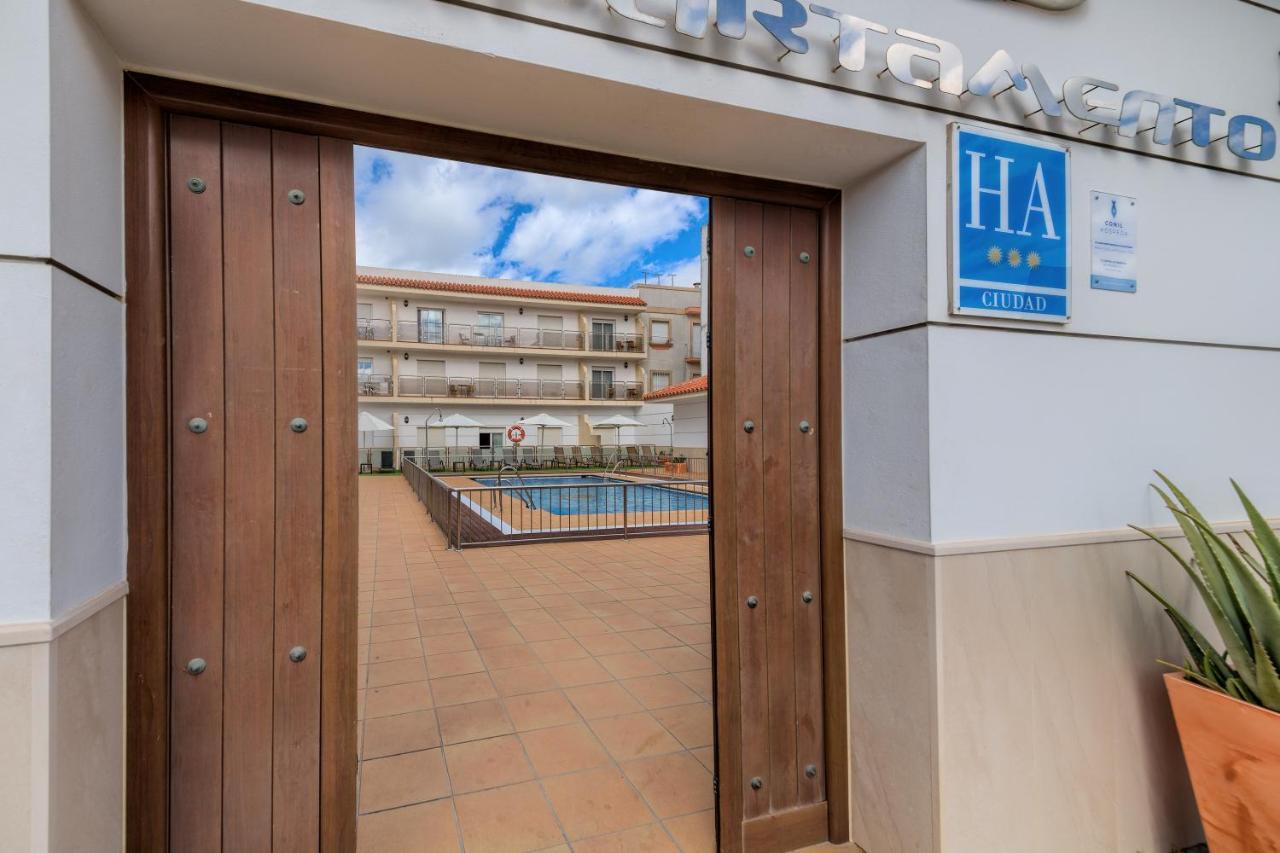 Hotel Apartamentos Loto Conil Conil De La Frontera Exterior foto